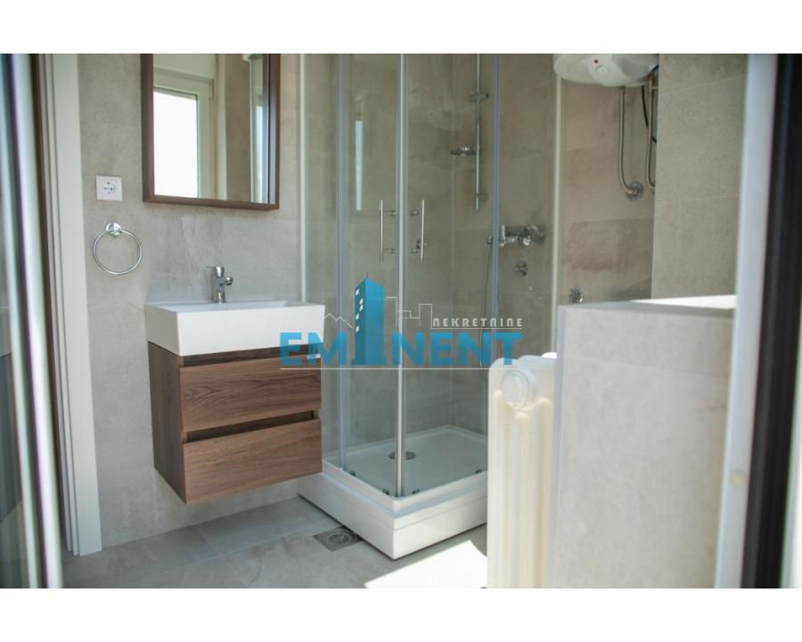 prodaja-stanova-OjcoxuDrJo Kuća Prodaja Beograd Banovo Brdo 260 m2