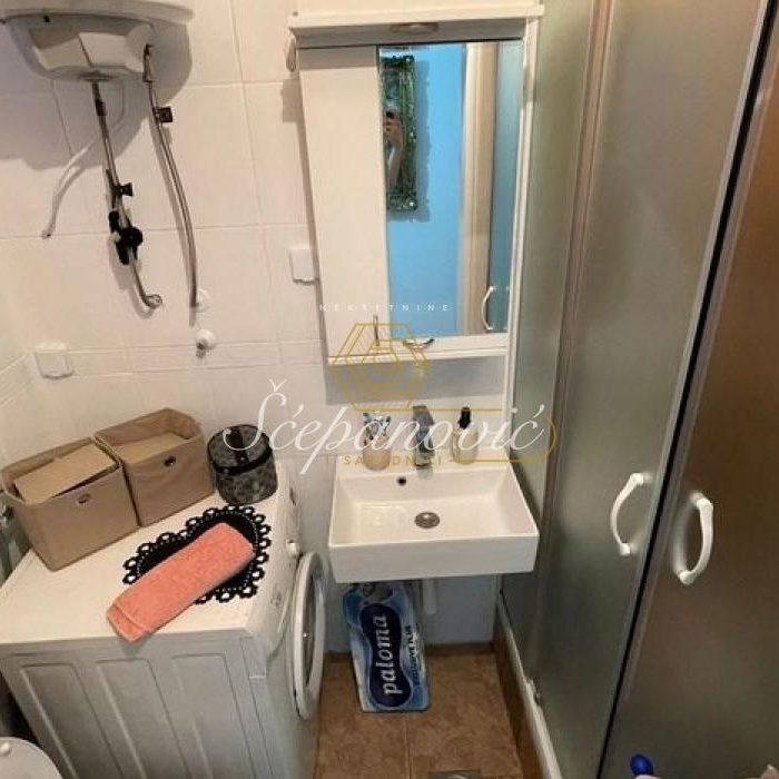 Trosoban stan na prodaju, Bulevar Oslobođenja, Novi Sad, 52m², 123.000 €