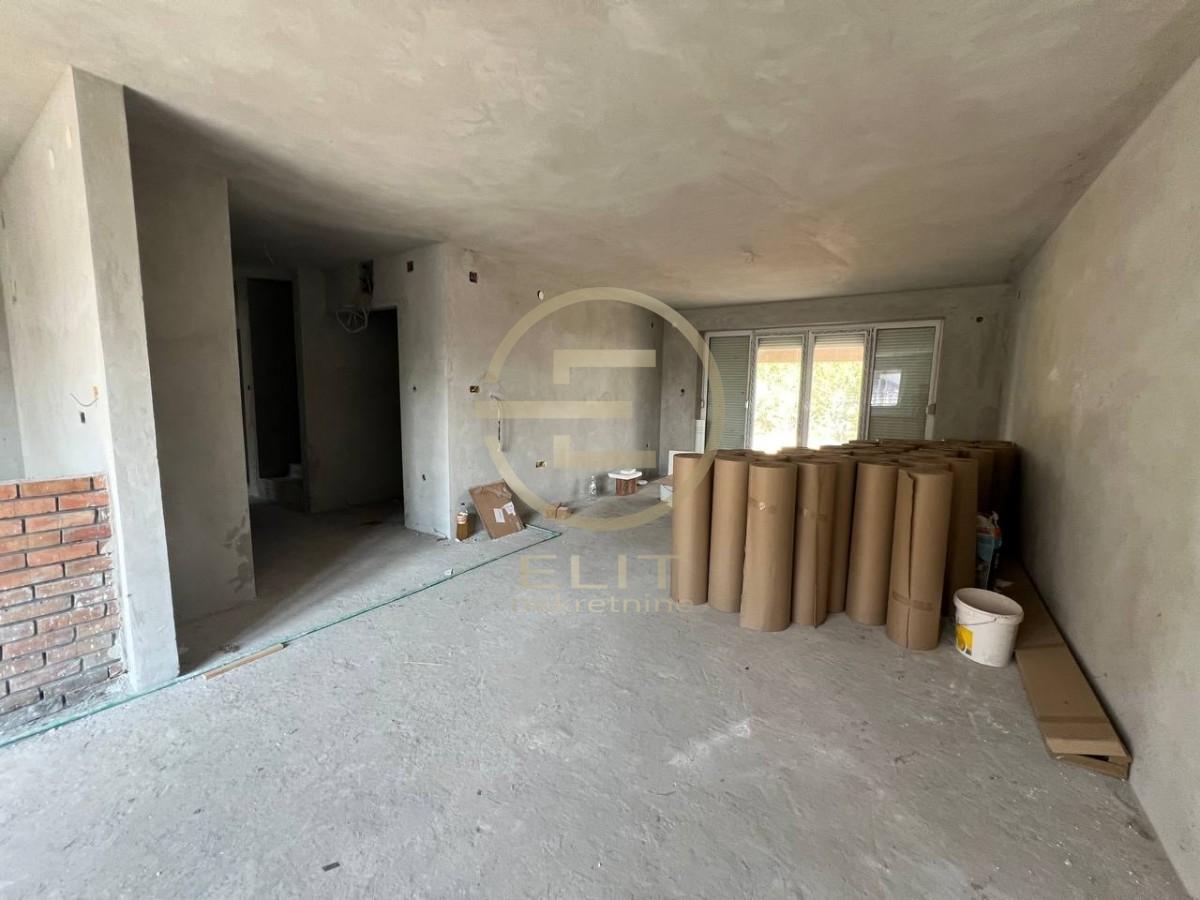 Kuća Prodaja Novi Sad Kuća Prodaja Novi Sad Popovica 163 m2