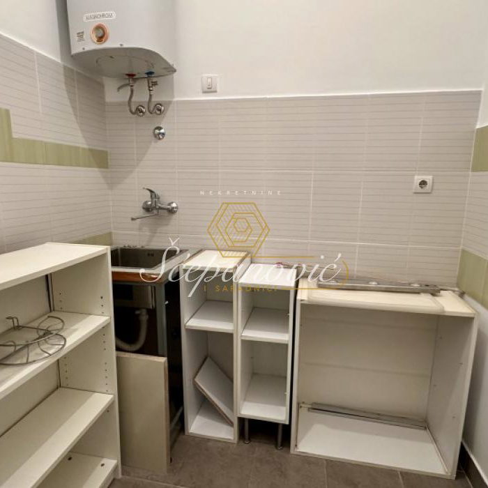 Trosoban stan na prodaju, Centar, Novi Sad, 112m², 289.000 €