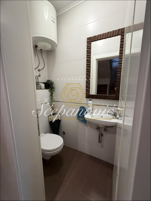 prodaja-stanova-RDAcvvn800 Četvorosoban stan na prodaju, Rotkvarija, Novi Sad, 110m², 369.000 €