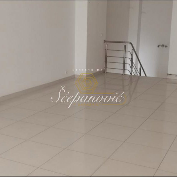 Lokal Izdavanje Novi Sad  129 m2