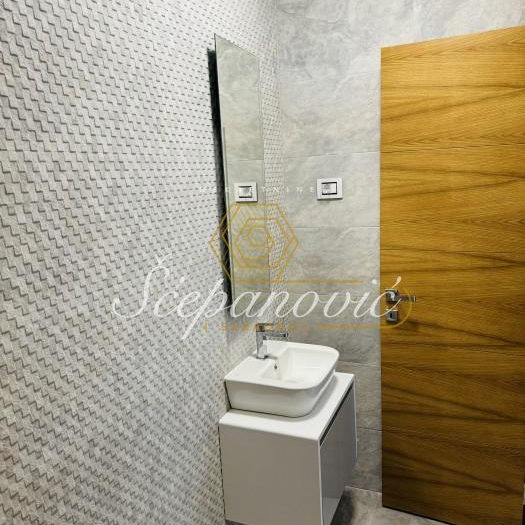 Petosoban stan za izdavanje, Popovica, Novi Sad, 181m², 2.500 €/mes
