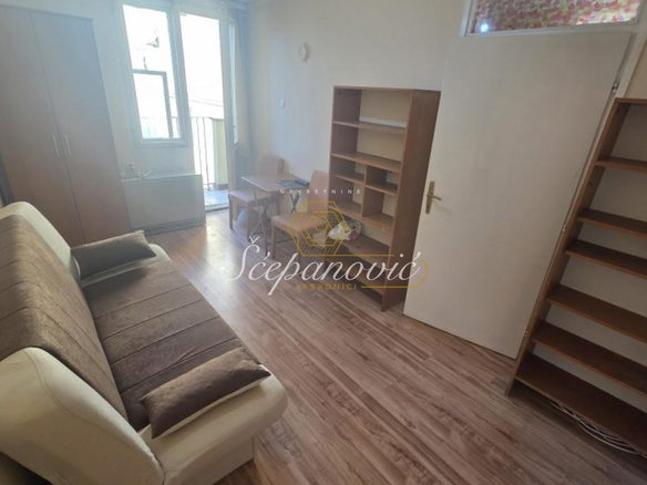 Stan Prodaja Novi Sad  22 m2