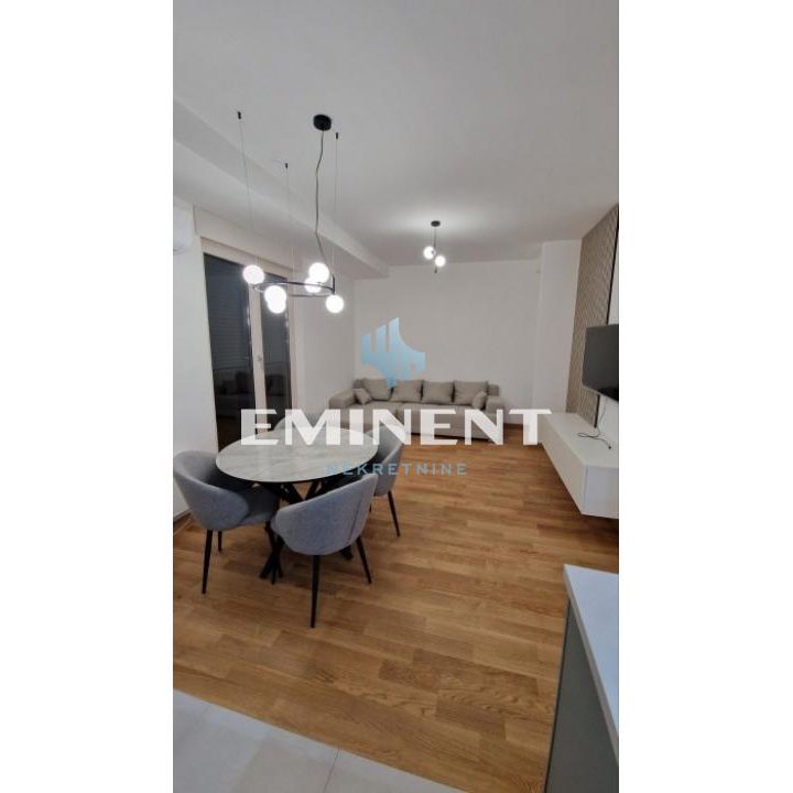 Stan Izdavanje Beograd Lekino Brdo 40 m2