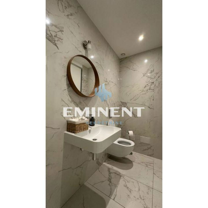 Četvorosoban stan na prodaju, Blok 65, Beograd, 123m², 650.000 €