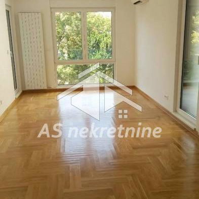Stan Izdavanje Beograd Kalenić Pijaca 65 m2