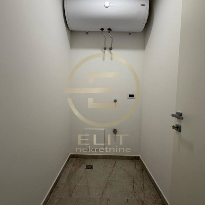 Četvorosoban stan na prodaju, Centar, Novi Sad, 120m², 588.000 €