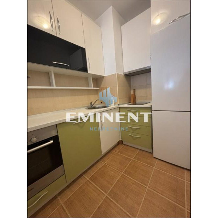 Stan Izdavanje Beograd Blok 72 42 m2