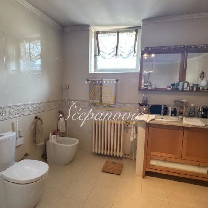 Kuća za izdavanje, Telep, Novi Sad, 93m², 1.500 €/mes