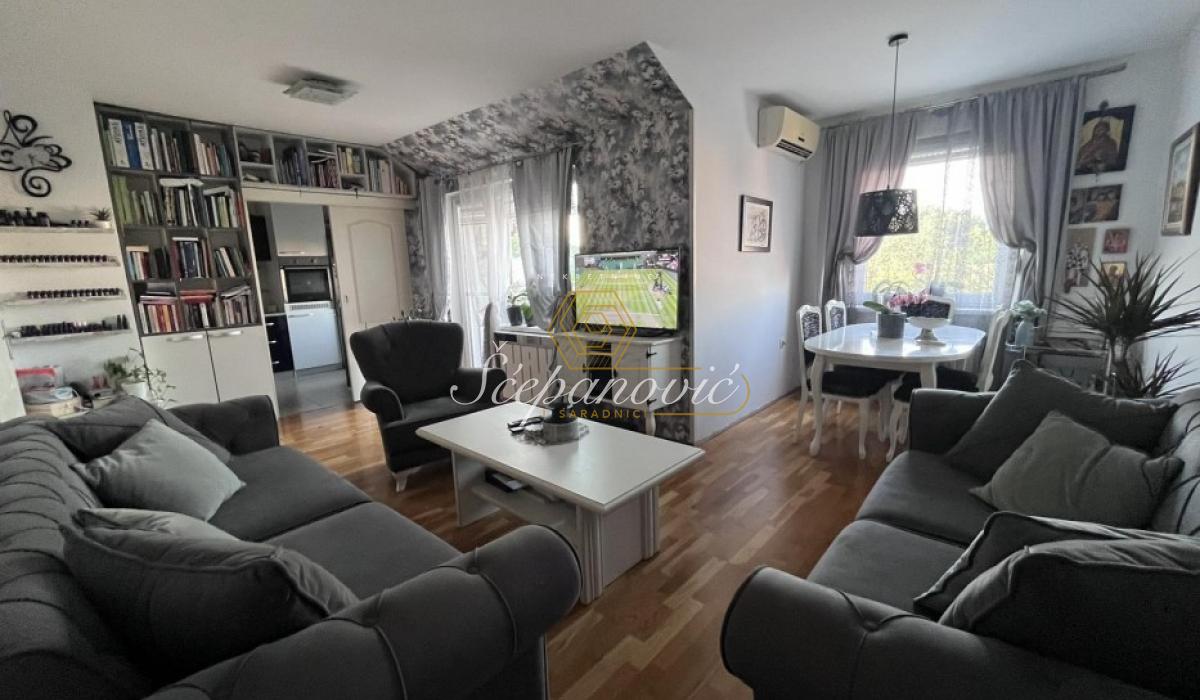 Trosoban stan na prodaju, Petrovaradin, Novi Sad, 75m², 199.000 €
