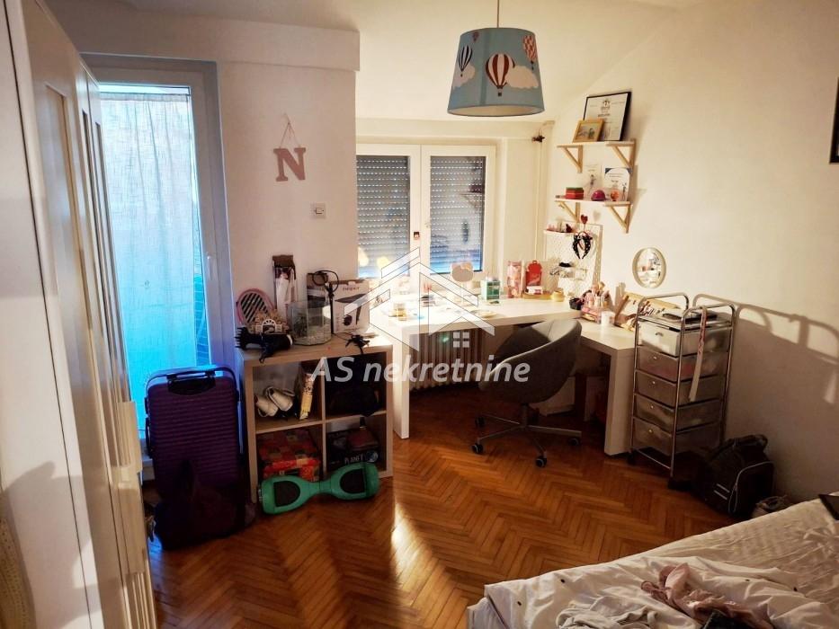 Četvorosoban stan za izdavanje, Beograd na Vodi, Beograd, 108m², 1.200 €/mes