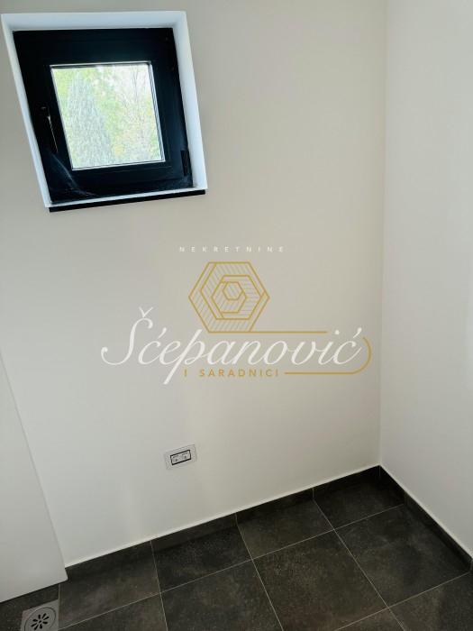 Petosoban stan za izdavanje, Popovica, Novi Sad, 181m², 2.500 €/mes