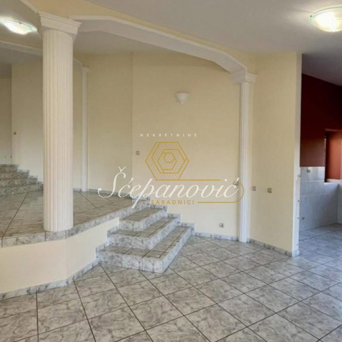 Kuća Prodaja Novi Sad Popovica 268 m2