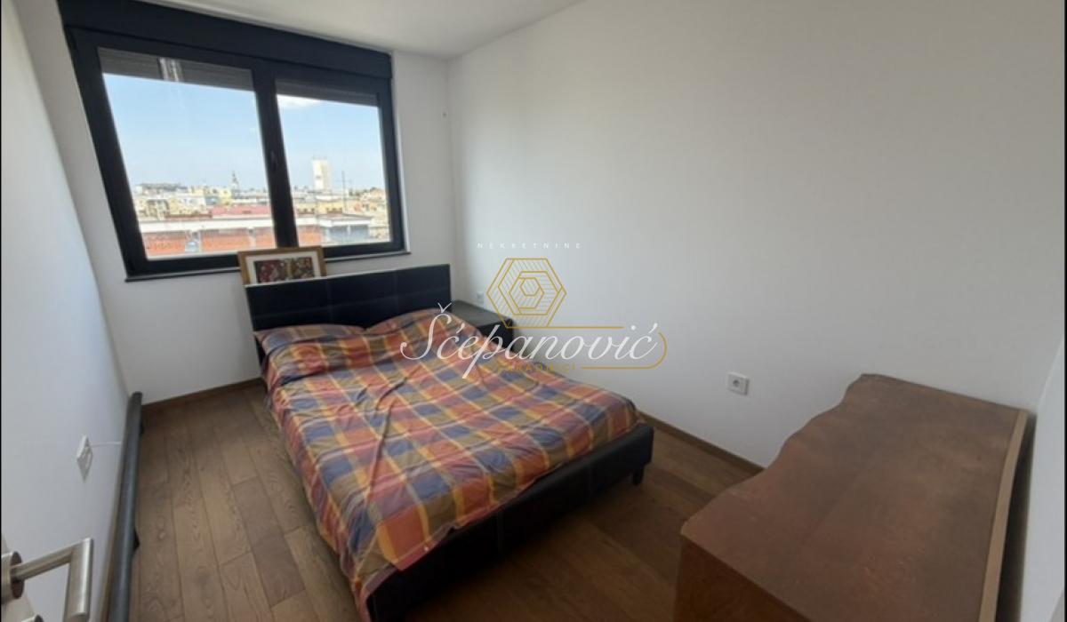 Stan Izdavanje Novi Sad  73 m2