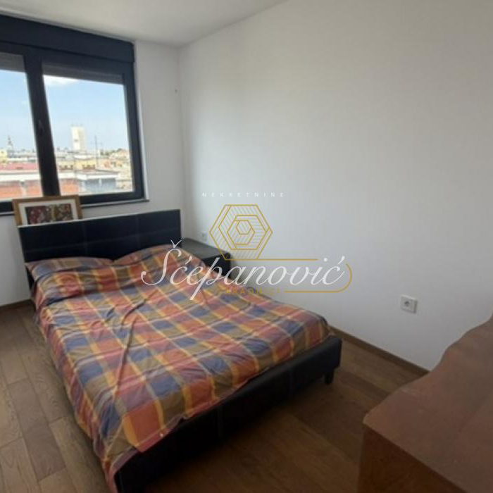 Stan Izdavanje Novi Sad  73 m2