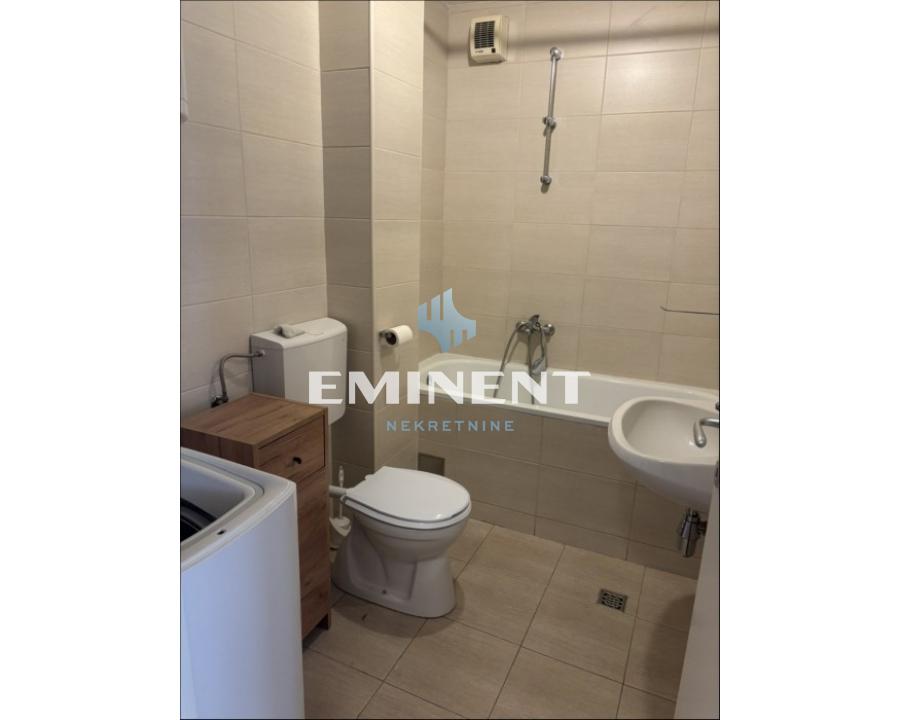 prodaja-stanova-beograd-4hC8n7rEPE Stan Izdavanje Beograd Blok 72 42 m2