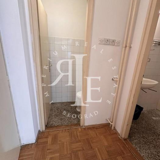 Petosoban stan na prodaju, Banovo Brdo, Beograd, 111m², 315.000 €