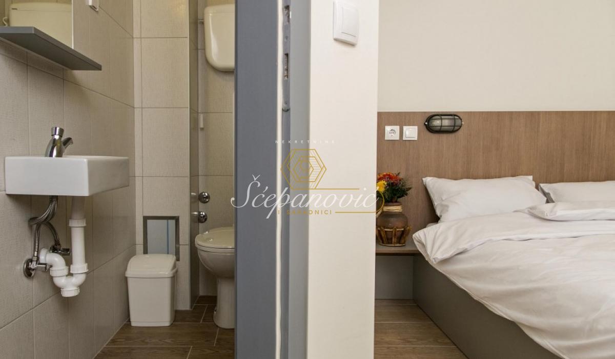 prodaja-stanova-beograd-8s0SsOawWo Lokal na prodaju, Gradić, Novi Sad, 416m², 900.000 €