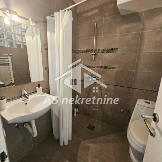 Trosoban stan za izdavanje, Blok 23, Beograd, 73m², 7. sprat, 950 €/mes