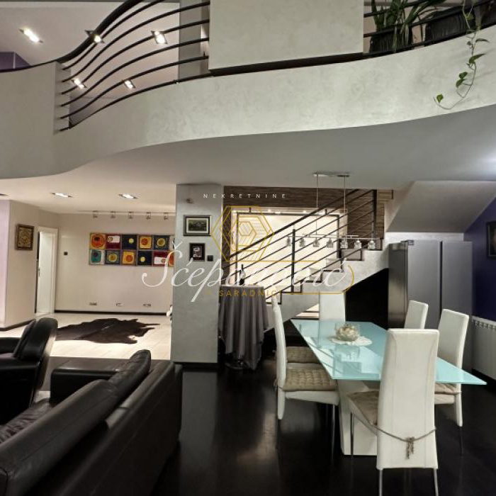 Stan Izdavanje Novi Sad  310 m2