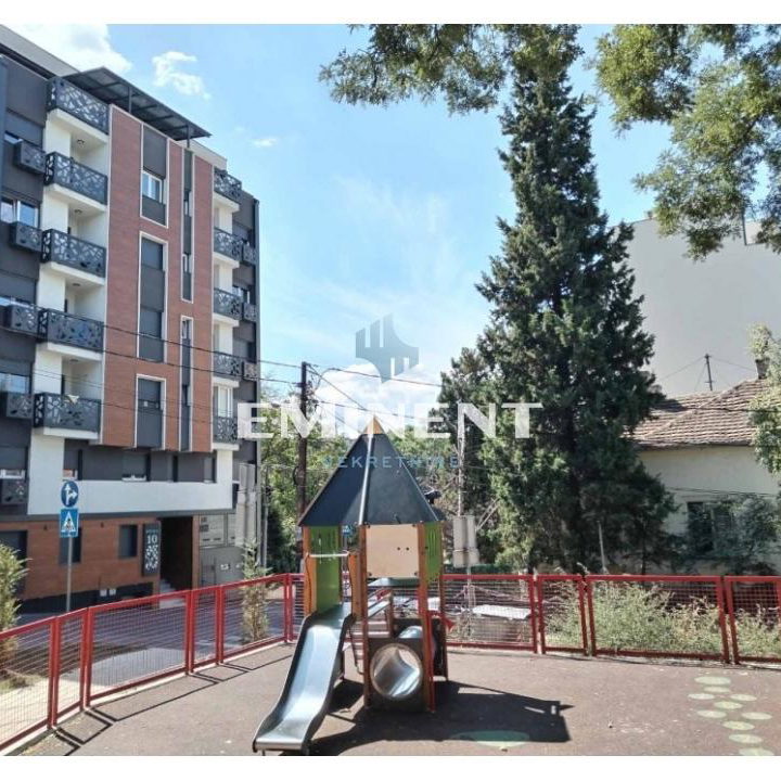 Četvorosoban stan za izdavanje, Dimitrija Tucovića, Beograd, 84m², 1.200 €/mes