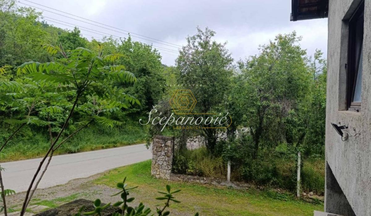 prodaja-stanova-beograd-Bq2hvKi9M2 Kuća na prodaju, Jazak, Irig, 188m², 180.000 €