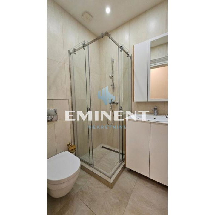 Trosoban stan za izdavanje, Gundulićev Venac, Beograd, 107m², 2.000 €/mes
