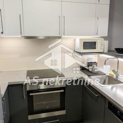 Stan Izdavanje Beograd Blok 72 71 m2
