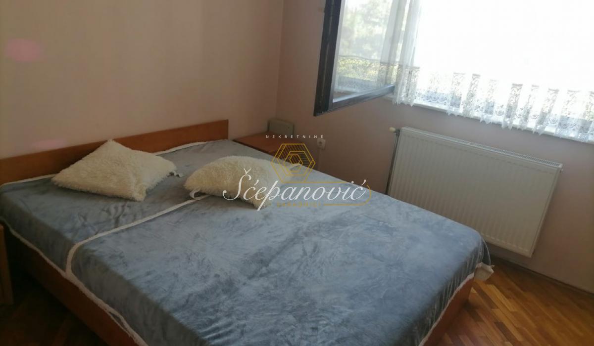 Trosoban stan na prodaju, Salajka, Novi Sad, 71m², 160.000 €