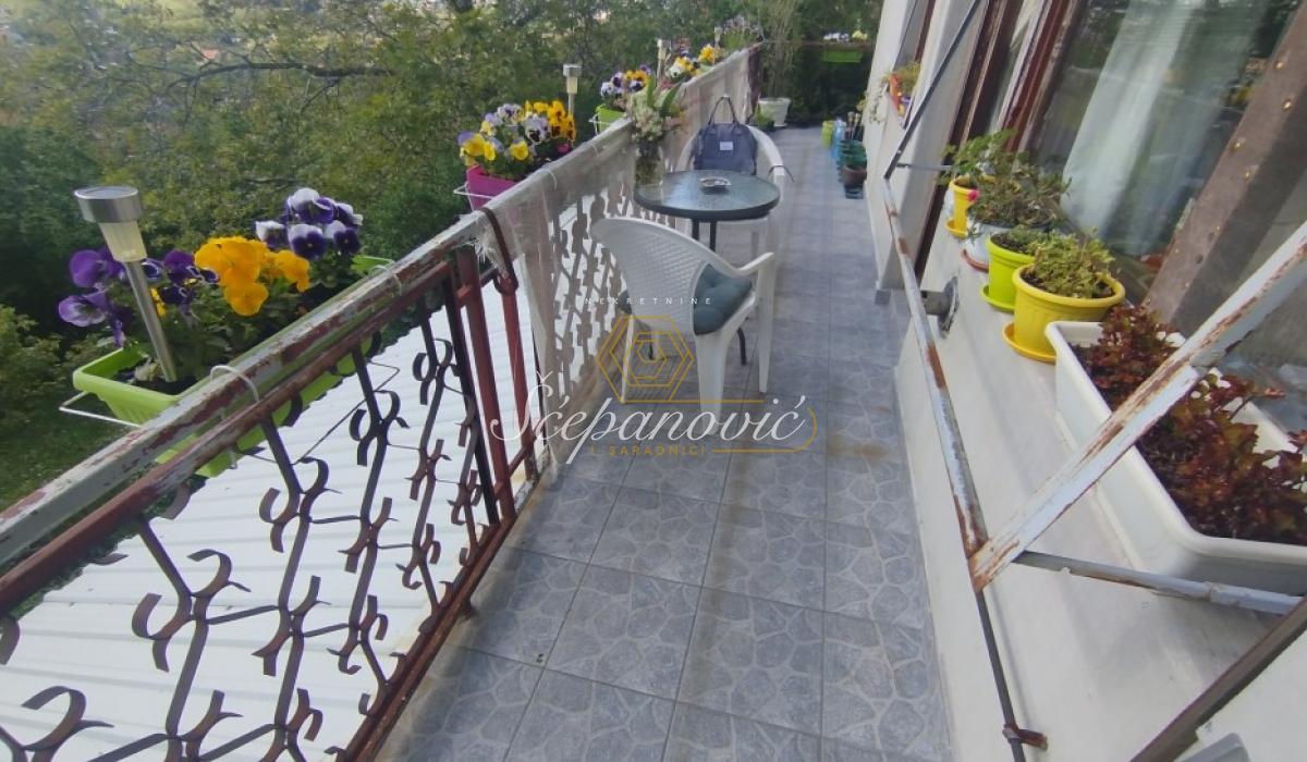 prodaja-stanova-beograd-JQyPkHZ1kR Kuća na prodaju, Čardak, Novi Sad, 57m², 200.000 €
