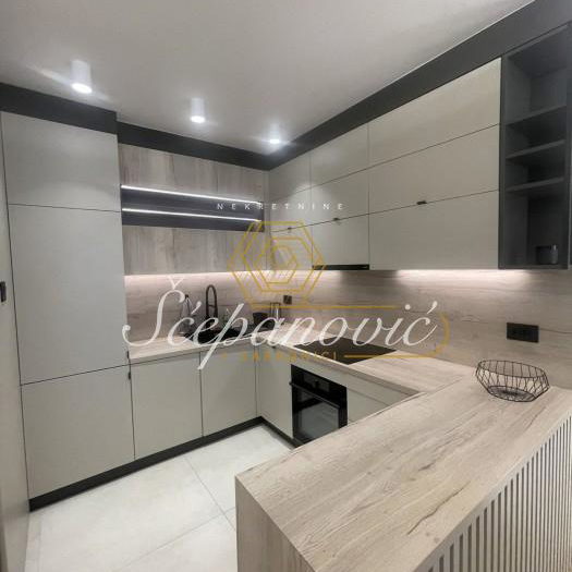 Stan Izdavanje Novi Sad  52 m2