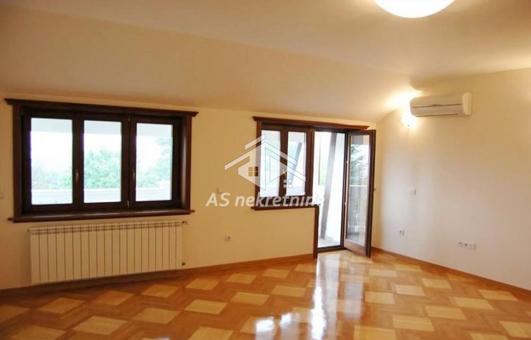 Stan Izdavanje Beograd Dedinje 250 m2