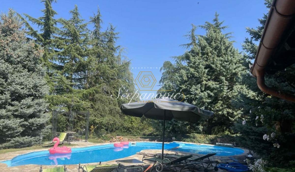 Kuća Prodaja Novi Sad  202 m2