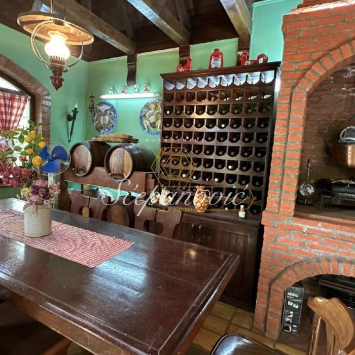 Kuća na prodaju, Centar, Irig, 287m², 735.000 €
