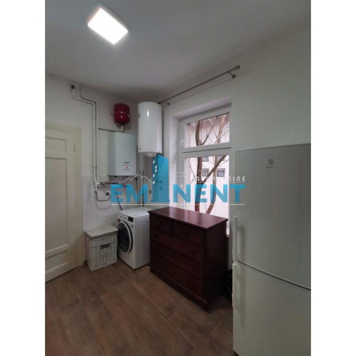 Četvorosoban stan za izdavanje, Neimar, Beograd, 143m², 1.300 €/mes