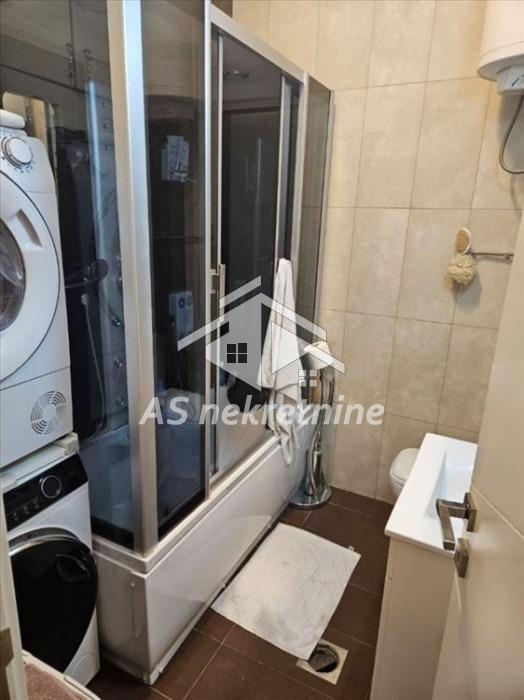Trosoban stan za izdavanje, Bogoslovija, Beograd, 80m², 900 €/mes