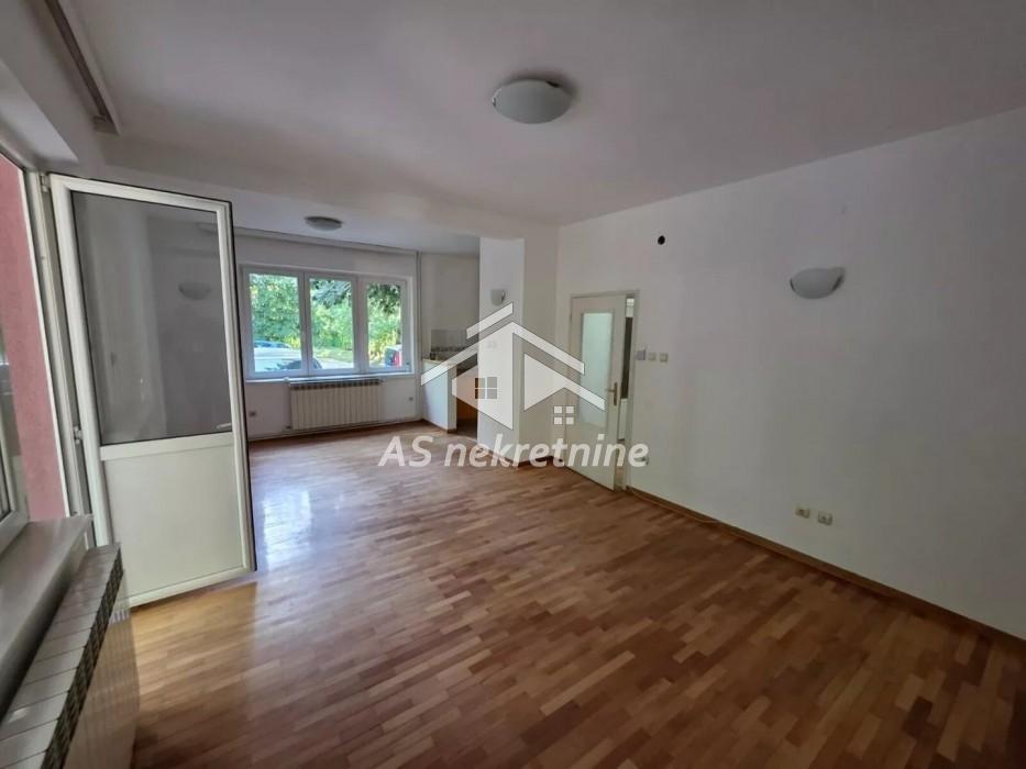 Stan Izdavanje Beograd Stan Izdavanje Beograd Dedinje 104 m2