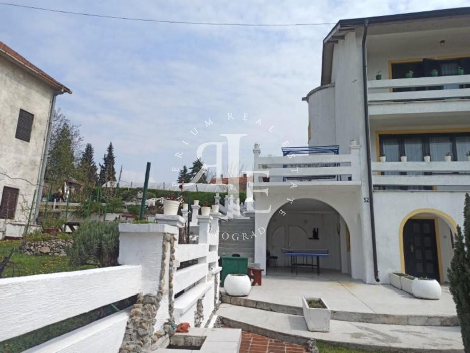 Kuća Prodaja Beograd Mala Moštanica 300 m2