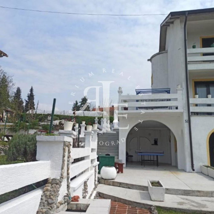 Kuća Prodaja Beograd Mala Moštanica 300 m2