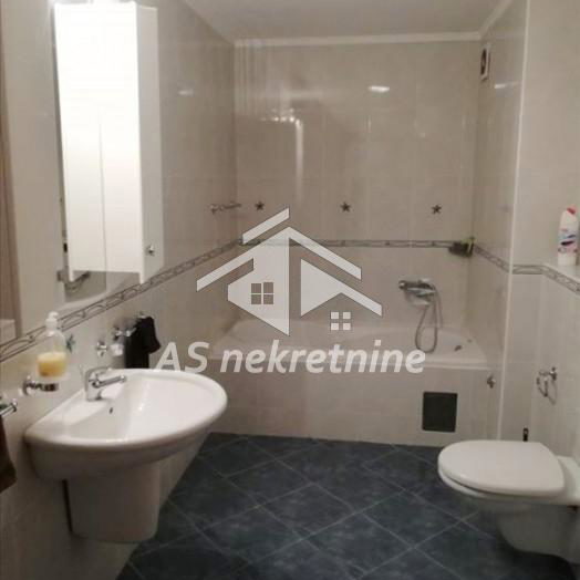 Četvorosoban stan za izdavanje, Slavija, Beograd, 130m², 2.000 €/mes