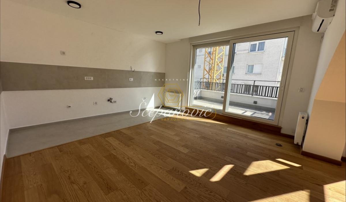 Stan Prodaja Novi Sad  185 m2