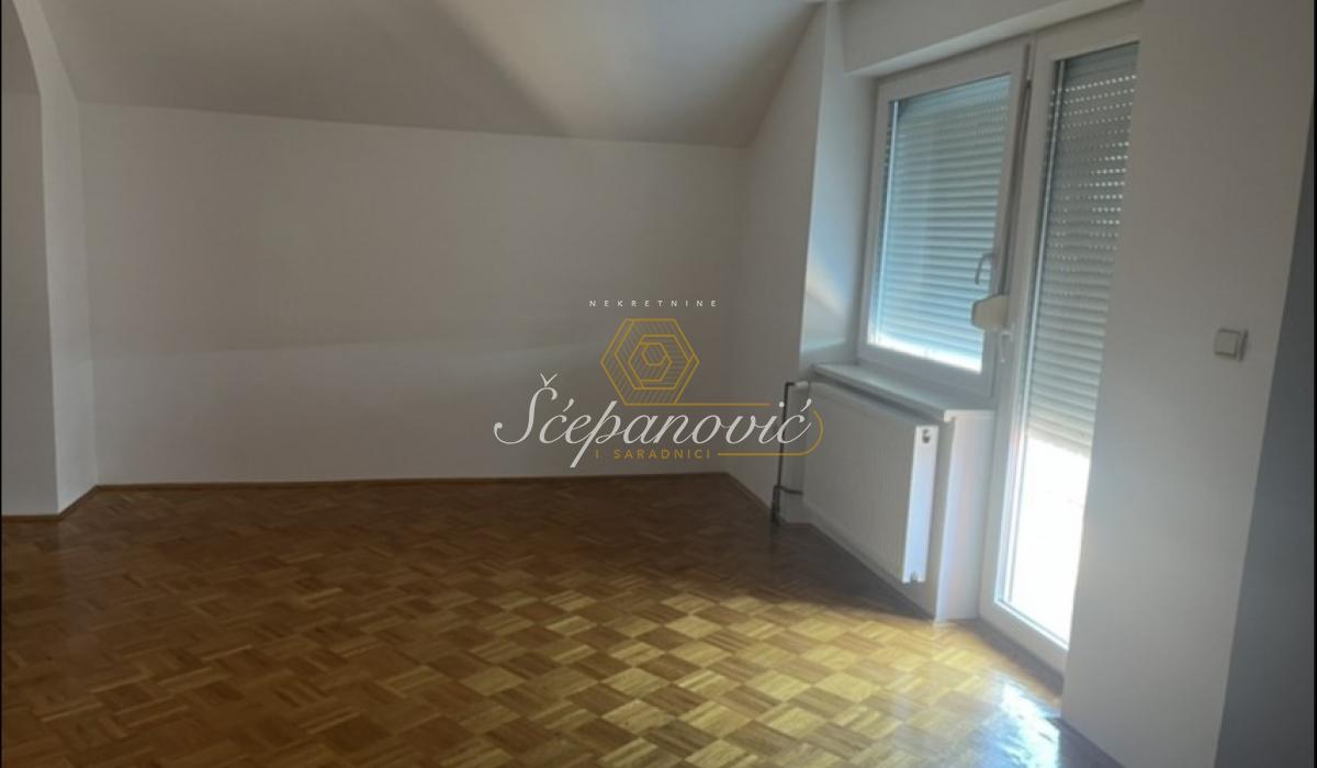 Kuća na prodaju, Kać, Novi Sad, 326m², 290.000 €