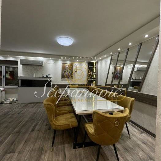 Lokal Prodaja Novi Sad  891 m2