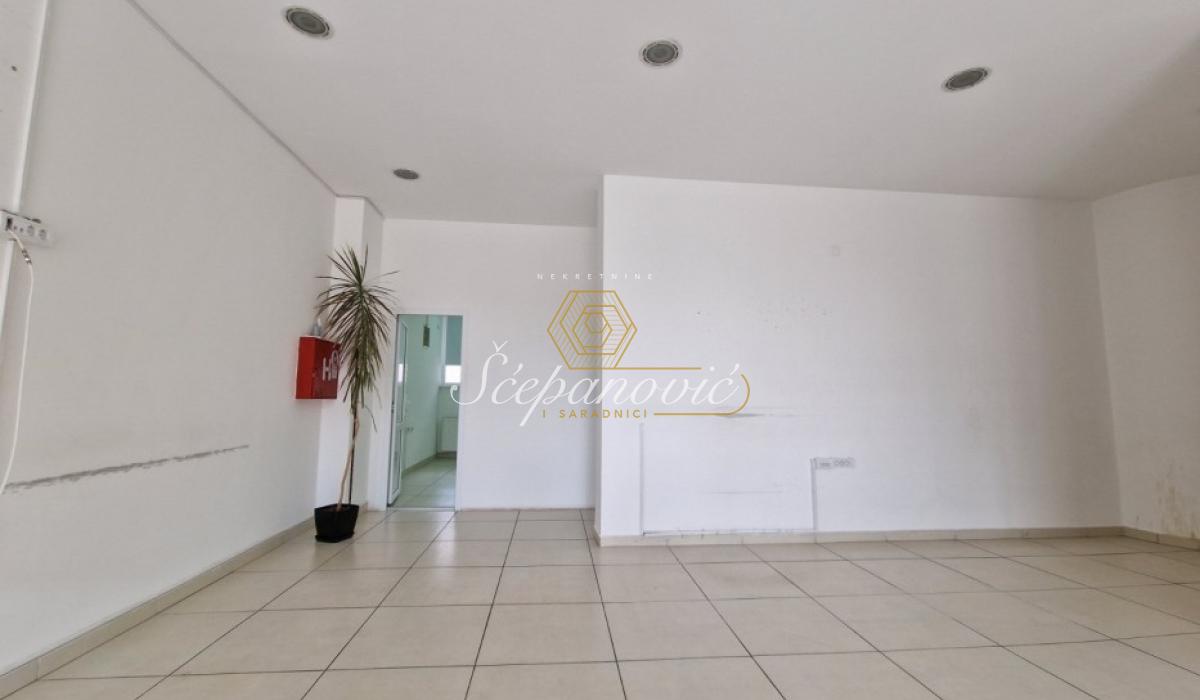 Lokal Prodaja Novi Sad  155 m2