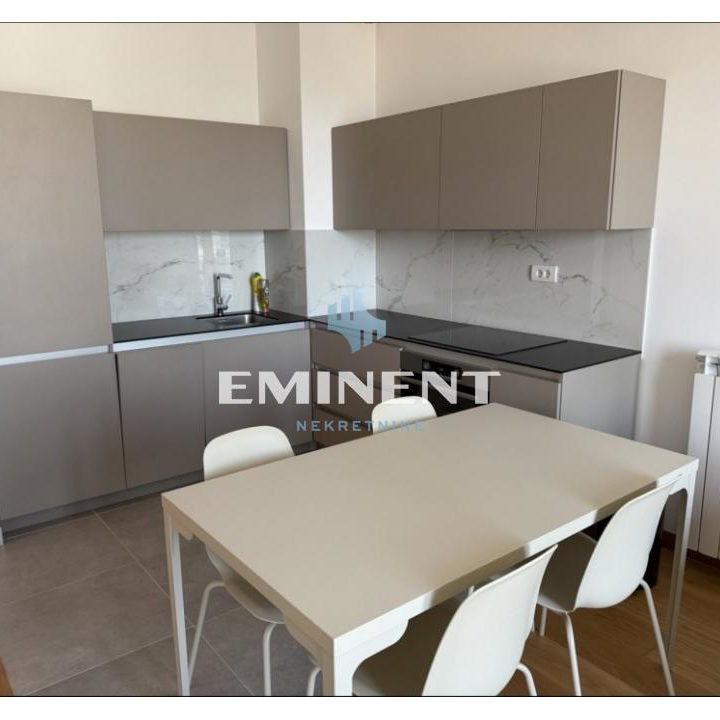 Stan Izdavanje Beograd Blok 65 42 m2