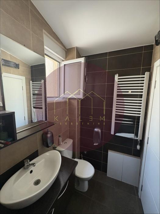 Petosoban stan na prodaju, Đeram Pijaca, Beograd, 118m², 349.000 €