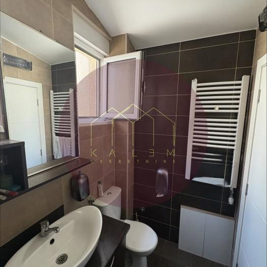 Petosoban stan na prodaju, Đeram Pijaca, Beograd, 118m², 349.000 €