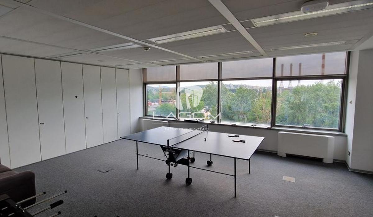 Lokal Izdavanje Beograd Blok 67 - Belville 772 m2