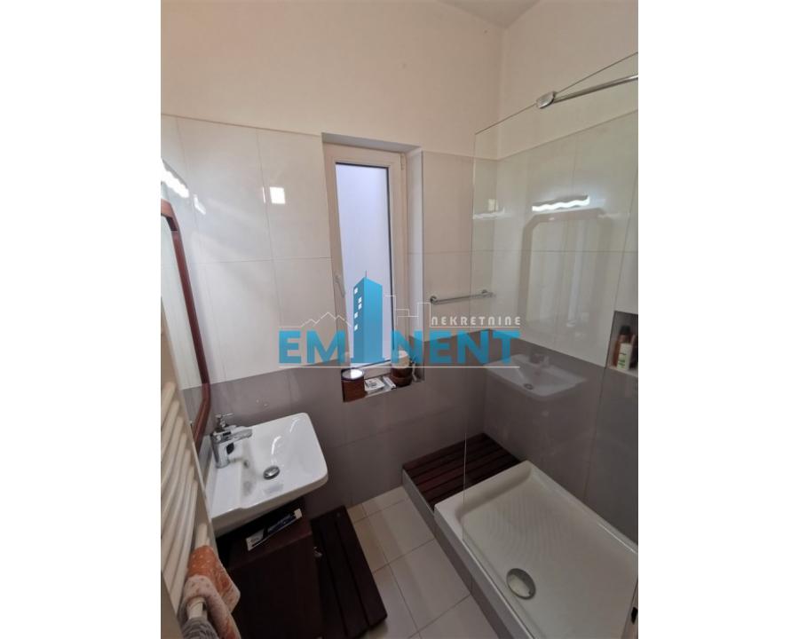 prodaja-stanova-beograd-fmC18WrXAS Četvorosoban stan za izdavanje, Neimar, Beograd, 143m², 1.300 €/mes